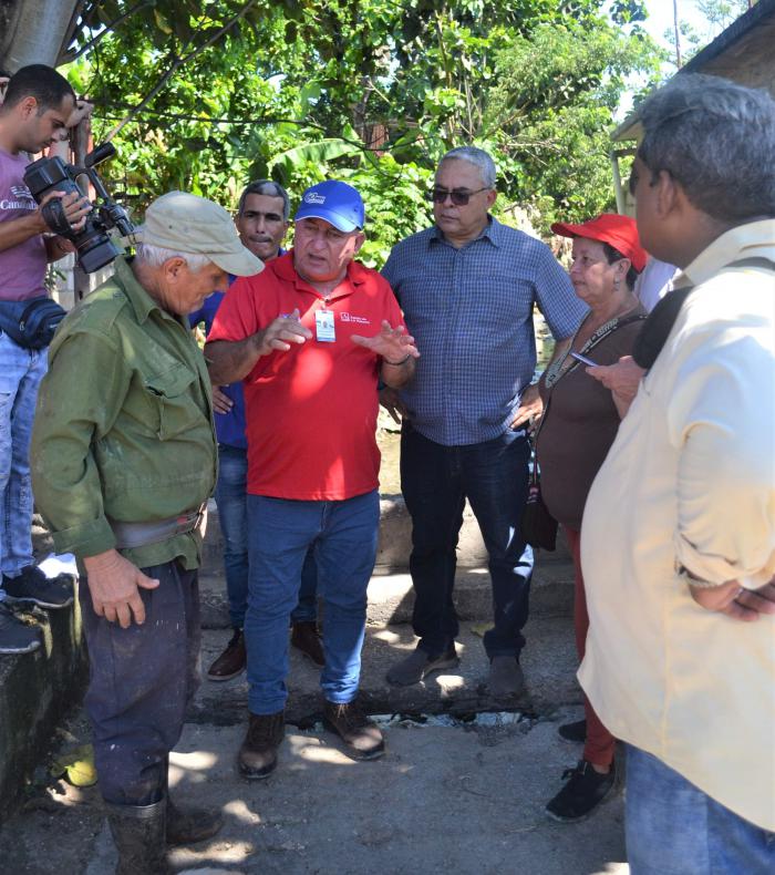 Autoridades Capitalinas Constatan Labores Constructivas En Barrios En