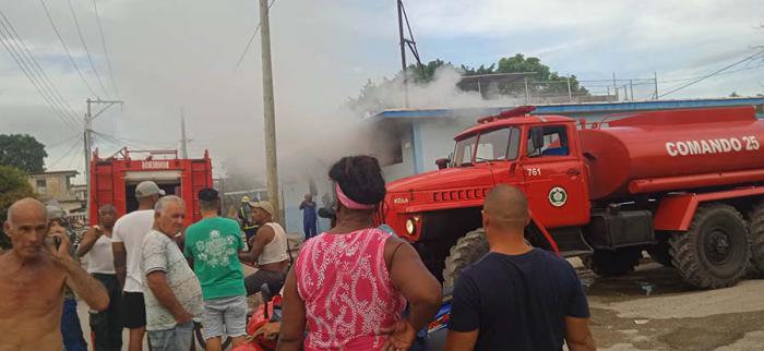 Sofocado Incendio En Habanero Mercado Artesanal Industrial De Nuevo ...