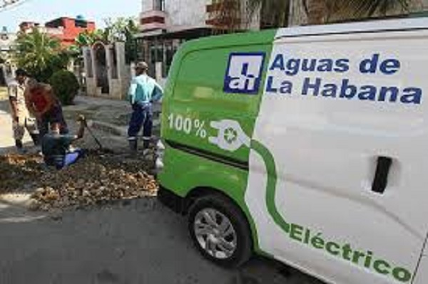 Nueva flota de vehículos eléctricos para servicios de acueductos en La Habana