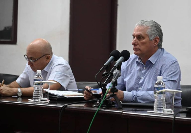 Preside Díaz-Canel Pleno del Partido Comunista en La Habana