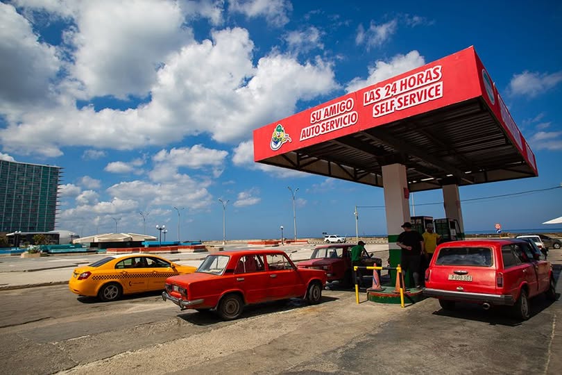 Inicia nueva forma de venta de gasolina especial en todos los servicentros del país