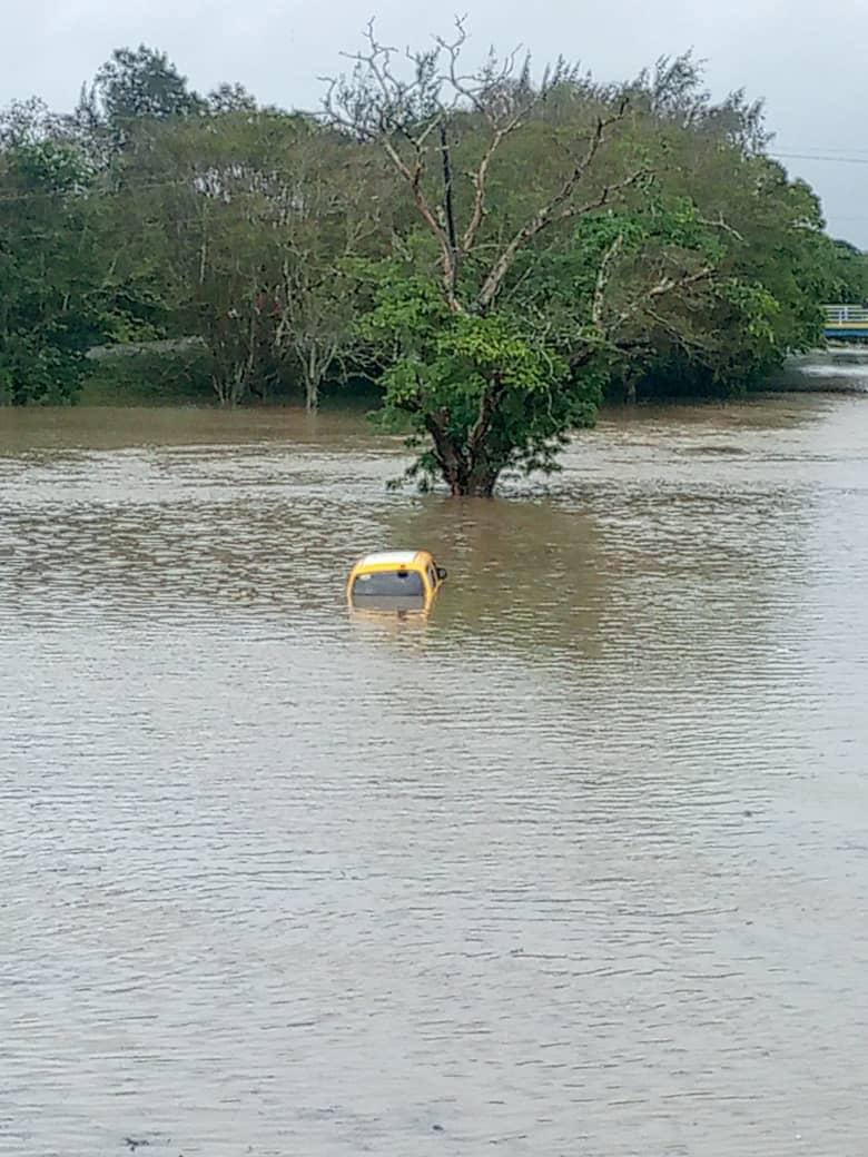 Fuertes lluvias provocan inundaciones en La Habana